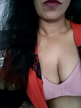 Snapshot of Deepa_Sharma143 chatting on April 28, 2026, 2:27 am Deepa Sharma143 online show from April 28, 2026, 2:27 am