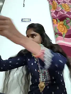 Hot-Soniya2 online show from November 1, 2025, 6:02 pm