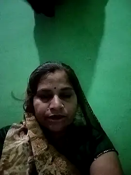 Snapshot of Hot_babli54 chatting on September 12, 2025, 1:11 pm Hot babli54 online show from September 12, 2025, 1:11 pm