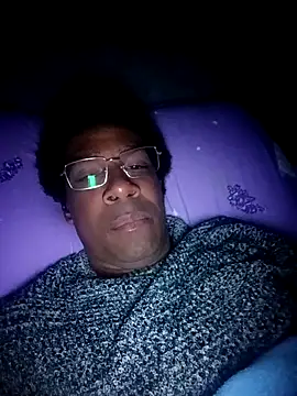 estrogeni online show from March 7, 2026, 10:15 pm