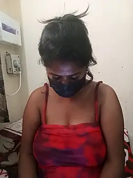 Snapshot of HAANNIAA chatting on November 21, 2025, 12:04 pm HAANNIAA online show from November 21, 2025, 12:04 pm