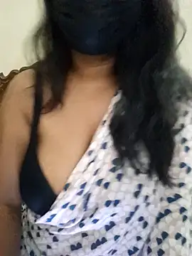 Snapshot of HAANNIAA chatting on December 17, 2025, 2:33 pm HAANNIAA online show from December 17, 2025, 2:33 pm