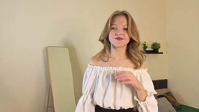 Sue Sanders online show from September 18, 2025, 10:07 am