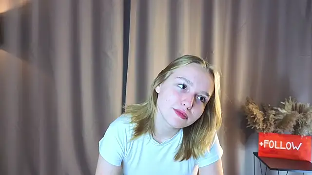 Snapshot of VinnieSerrano chatting on September 13, 2025, 2:06 pm VinnieSerrano online show from September 13, 2025, 2:06 pm