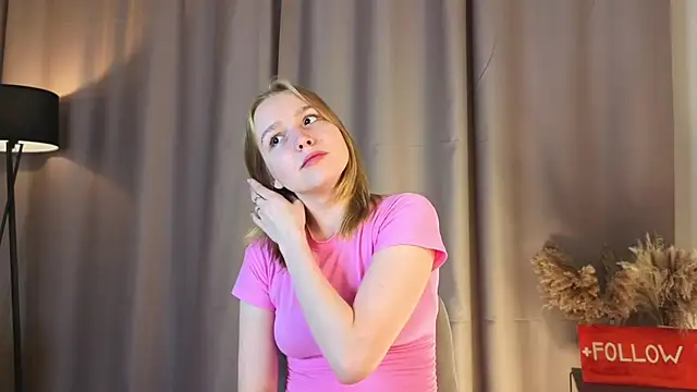 Snapshot of VinnieSerrano chatting on September 9, 2025, 12:47 pm VinnieSerrano online show from September 9, 2025, 12:47 pm