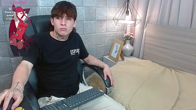 Iantwink18 online show from September 14, 2025, 8:20 pm