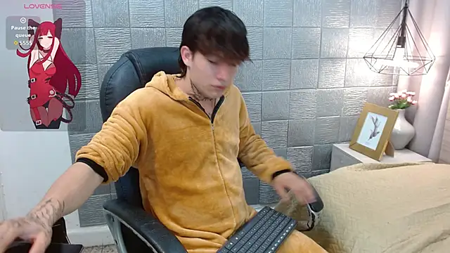 Iantwink18 online show from September 18, 2025, 5:38 pm