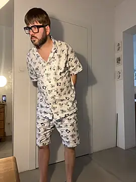 Snapshot of Patryk3434 chatting on December 2, 2025, 11:56 am Patryk3434 online show from December 2, 2025, 11:56 am