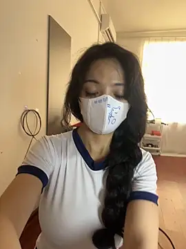 xiongmaobb online show from October 17, 2025, 4:49 am