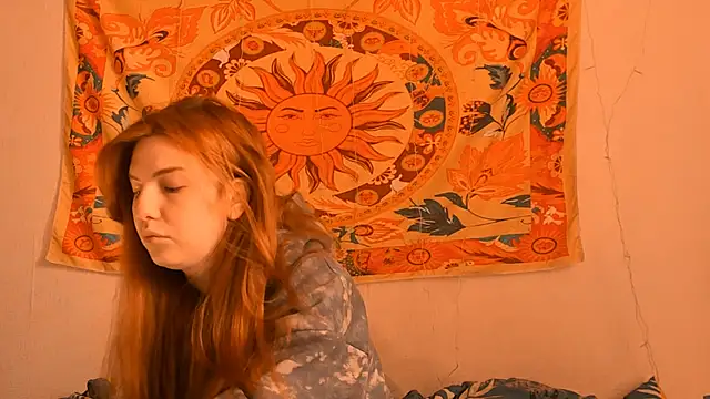 Snapshot of AliceCUNTach chatting on May 27, 2026, 5:04 am AliceCUNTach online show from May 27, 2026, 5:04 am