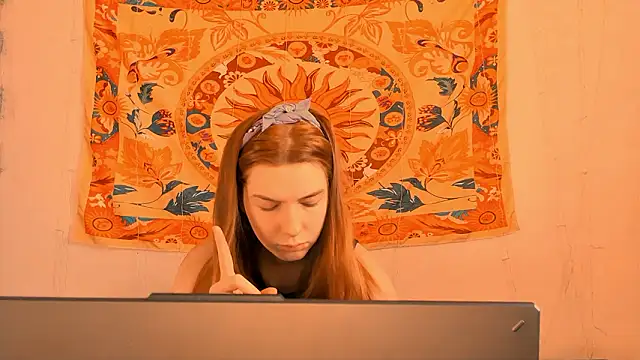 AliceCUNTach online show from March 30, 2026, 5:09 am