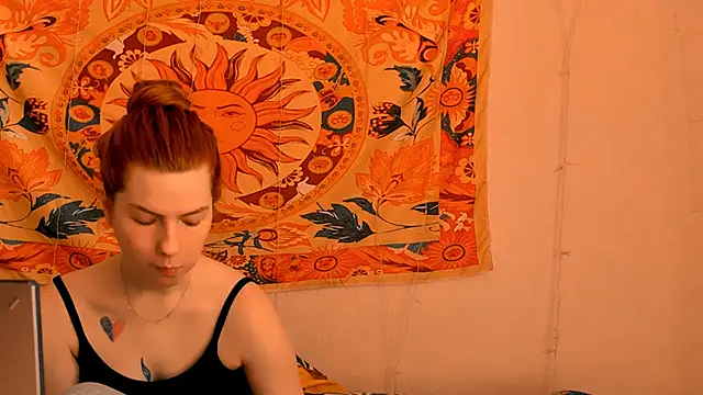 Snapshot of AliceCUNTach chatting on May 17, 2026, 5:07 am AliceCUNTach online show from May 17, 2026, 5:07 am