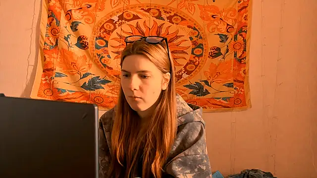 Snapshot of AliceCUNTach chatting on April 24, 2026, 5:09 am AliceCUNTach online show from April 24, 2026, 5:09 am