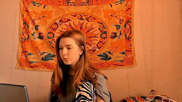 AliceCUNTach online show from April 5, 2026, 5:03 am