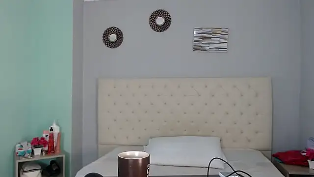 Snapshot of salome_aguilar chatting on September 19, 2025, 12:31 pm salome aguilar online show from September 19, 2025, 12:31 pm