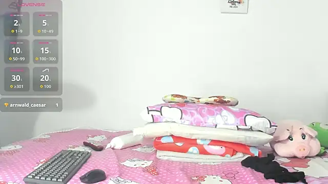 lustlunna online show from November 8, 2025, 1:53 am