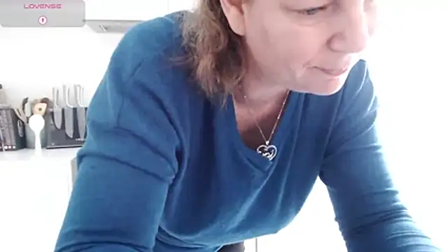 aussiepeaches online show from May 25, 2026, 12:32 am