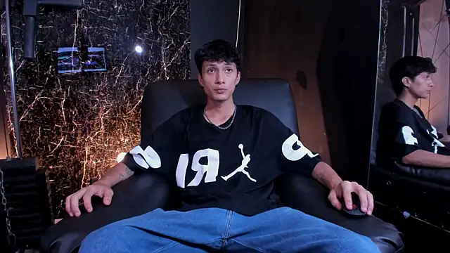 Lean Portman online show from July 17, 2026, 9:12 pm