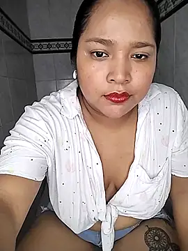 Snapshot of Angelly_ricura chatting on December 18, 2025, 3:16 pm Angelly ricura online show from December 18, 2025, 3:16 pm