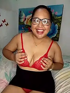 Snapshot of Angelly_ricura chatting on March 6, 2026, 6:25 pm Angelly ricura online show from March 6, 2026, 6:25 pm