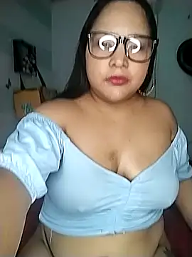 Snapshot of Angelly_ricura chatting on September 25, 2025, 4:46 pm Angelly ricura online show from September 25, 2025, 4:46 pm
