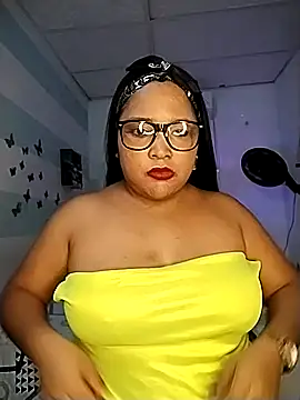 Snapshot of Angelly_ricura chatting on September 20, 2025, 2:55 pm Angelly ricura online show from September 20, 2025, 2:55 pm