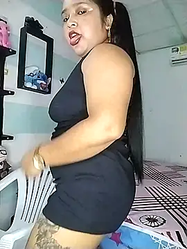 Snapshot of Angelly_ricura chatting on October 8, 2025, 2:40 pm Angelly ricura online show from October 8, 2025, 2:40 pm