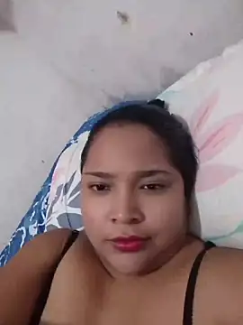 Snapshot of Angelly_ricura chatting on April 14, 2026, 7:46 am Angelly ricura online show from April 14, 2026, 7:46 am