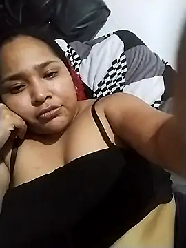 Snapshot of Angelly_ricura chatting on November 23, 2025, 1:48 am Angelly ricura online show from November 23, 2025, 1:48 am