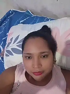 Snapshot of Angelly_ricura chatting on April 15, 2026, 7:58 am Angelly ricura online show from April 15, 2026, 7:58 am