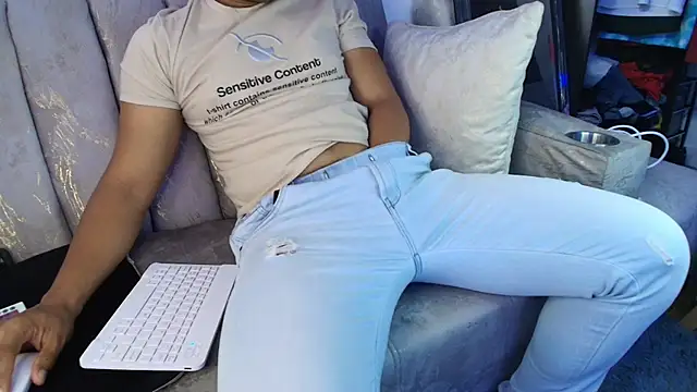 Misterjhons2 online show from September 12, 2025, 3:45 pm