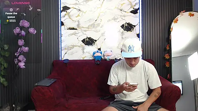 SpicyBoys X online show from February 22, 2026, 8:43 pm