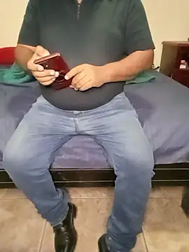 Snapshot of HomHot47 chatting on March 11, 2026, 7:24 am HomHot47 online show from March 11, 2026, 7:24 am