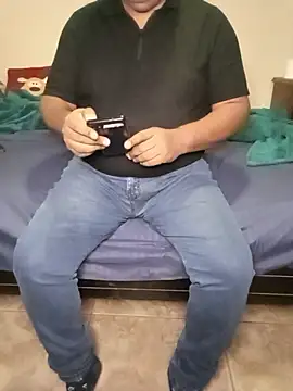 Snapshot of HomHot47 chatting on January 14, 2026, 5:00 am HomHot47 online show from January 14, 2026, 5:00 am