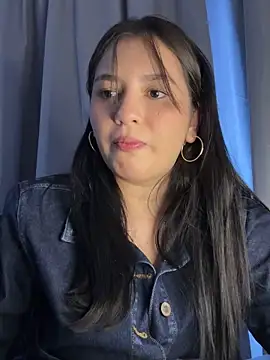 Snapshot of Angeldusttt chatting on September 18, 2025, 6:22 pm Angeldusttt online show from September 18, 2025, 6:22 pm