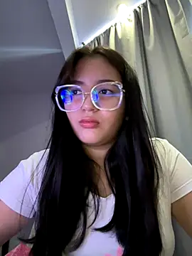 Snapshot of Angeldusttt chatting on September 25, 2025, 4:57 pm Angeldusttt online show from September 25, 2025, 4:57 pm