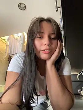 Snapshot of Angeldusttt chatting on September 13, 2025, 4:18 pm Angeldusttt online show from September 13, 2025, 4:18 pm