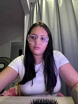 Snapshot of Angeldusttt chatting on September 26, 2025, 5:03 am Angeldusttt online show from September 26, 2025, 5:03 am