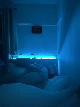 EnglishDynamicDuo online show from September 11, 2025, 7:47 pm