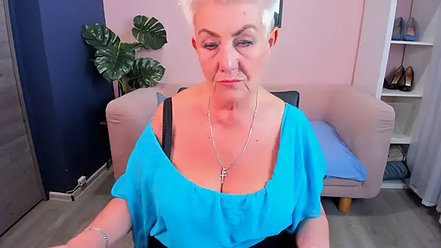 HotandMature online show from March 18, 2025, 8:17 am