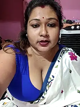 Snapshot of hotbhabhi011 chatting on April 9, 2026, 3:52 am hotbhabhi011 online show from April 9, 2026, 3:52 am