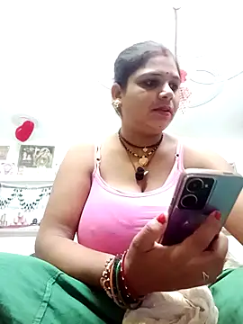 Snapshot of Rani_sahiba chatting on October 2, 2025, 8:23 pm Rani sahiba online show from October 2, 2025, 8:23 pm