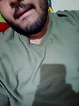 Snapshot of Mahabteegg chatting on April 22, 2026, 7:42 pm Mahabteegg online show from April 22, 2026, 7:42 pm