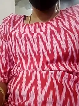 Snapshot of Tamil_Sreesha chatting on November 28, 2025, 6:13 am Tamil Sreesha online show from November 28, 2025, 6:13 am