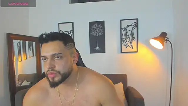 Justin kingX7 online show from November 7, 2025, 10:24 pm