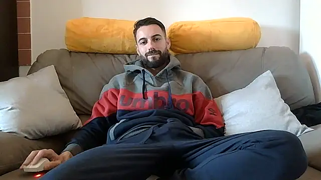 Amicisegreti online show from February 20, 2026, 11:56 am