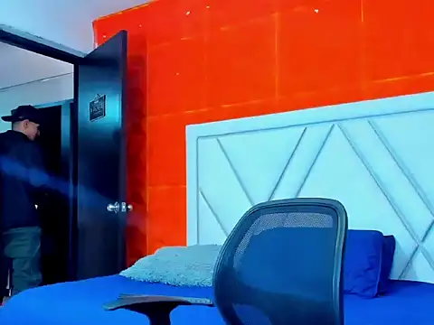 Snapshot of adrian_ray chatting on October 11, 2025, 5:25 pm adrian ray online show from October 11, 2025, 5:25 pm