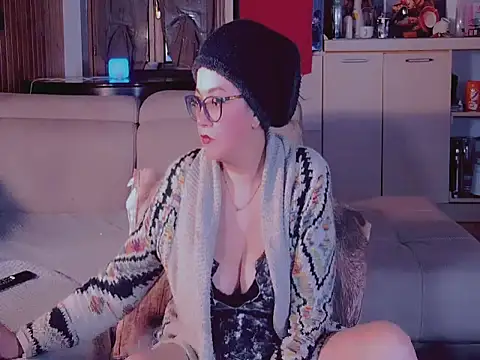 Snapshot of sola1213 chatting on January 18, 2026, 4:27 am sola1213 online show from January 18, 2026, 4:27 am