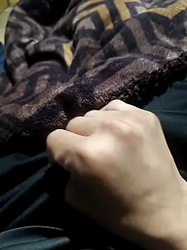 Aaia93 online show from April 12, 2026, 7:22 am