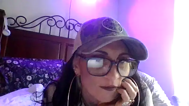 Snapshot of Electra_Slash chatting on May 15, 2026, 10:30 pm Electra Slash online show from May 15, 2026, 10:30 pm